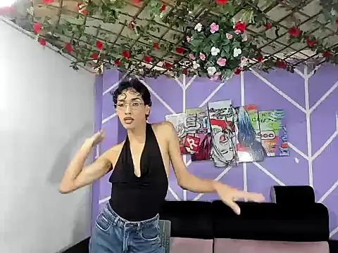 DAHNE HOT  online show from 06-28-26, 12:44