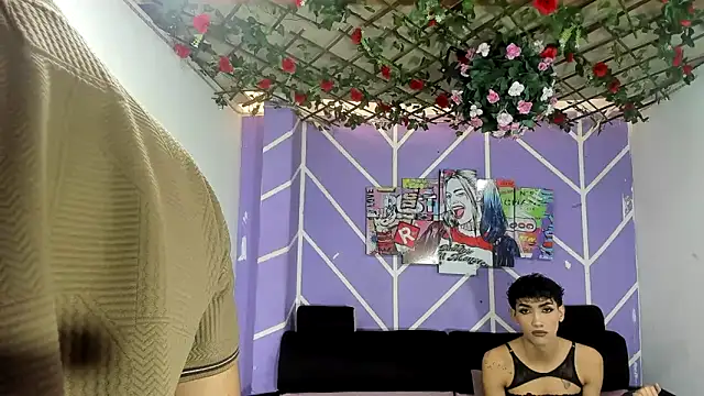 Snapshot of DAHNE_HOT_ chatting on 05-03-26, 01:04 DAHNE HOT online show from 05-03-26, 01:04