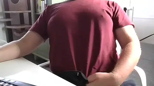 richard9718 online show from 05-08-26, 04:00