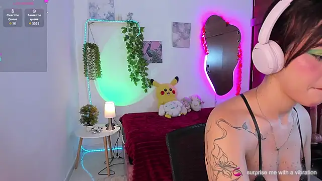 vexa Rosie online show from 05-07-26, 01:47