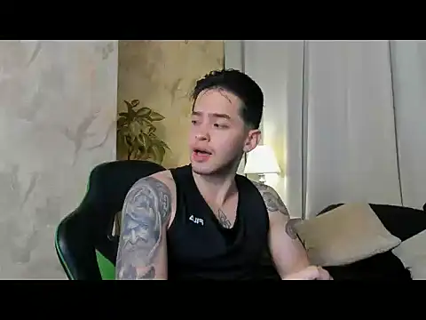 Snapshot of RONNY_COLTON chatting on 05-16-26, 10:14 RONNY COLTON online show from 05-16-26, 10:14
