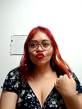 Snapshot of Amaranta-Luque chatting on 04-22-26, 07:53 Amaranta-Luque online show from 04-22-26, 07:53