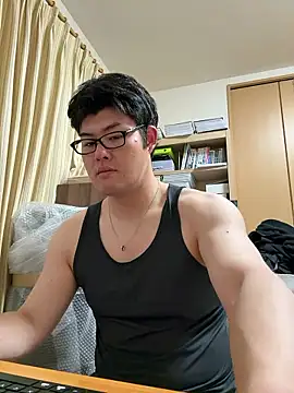 Snapshot of shun_201 chatting on 05-24-26, 01:11 shun 201 online show from 05-24-26, 01:11