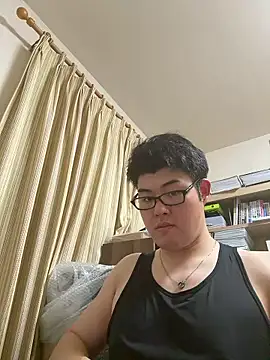 Snapshot of shun_201 chatting on 05-06-26, 02:10 shun 201 online show from 05-06-26, 02:10