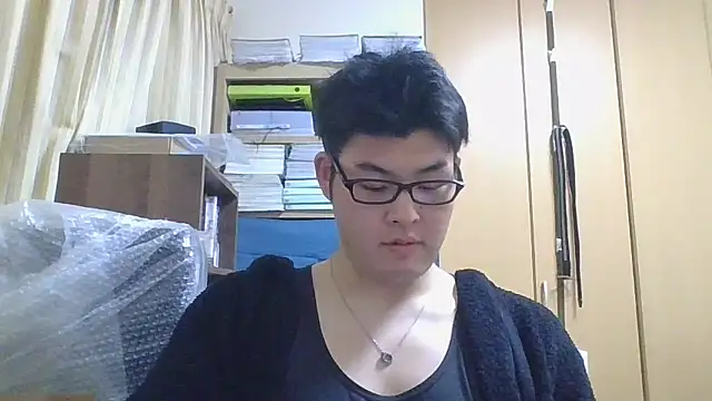 Snapshot of shun_201 chatting on 04-20-26, 01:13 shun 201 online show from 04-20-26, 01:13