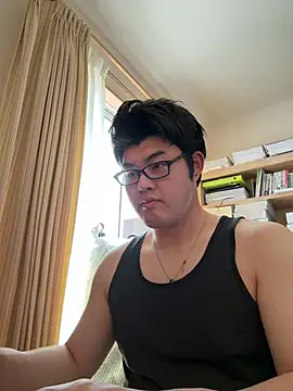 Snapshot of shun_201 chatting on 06-12-26, 06:00 shun 201 online show from 06-12-26, 06:00