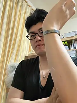 Snapshot of shun_201 chatting on 05-02-26, 09:09 shun 201 online show from 05-02-26, 09:09