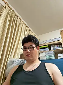 Snapshot of shun_201 chatting on 05-07-26, 01:14 shun 201 online show from 05-07-26, 01:14