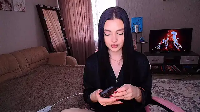 yoursLina online show from 05-29-26, 07:03