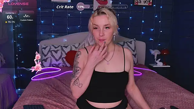 Snapshot of Crystal__Jull chatting on 04-29-26, 05:30 Crystal Jull online show from 04-29-26, 05:30