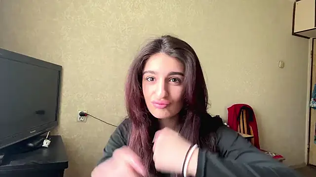 ElviDesire online show from 04-19-26, 08:37