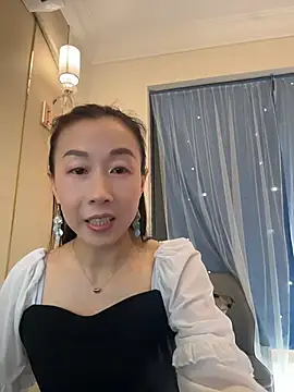 Snapshot of summer0430 chatting on 06-02-26, 01:16 summer0430 online show from 06-02-26, 01:16