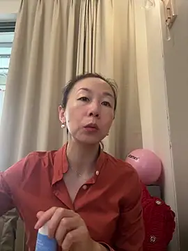 Snapshot of summer0430 chatting on 05-22-26, 11:47 summer0430 online show from 05-22-26, 11:47