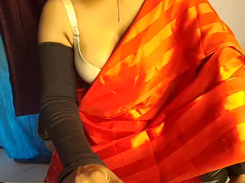 Snapshot of Hotty_Girl147 chatting on 05-05-26, 07:11 Hotty Girl147 online show from 05-05-26, 07:11