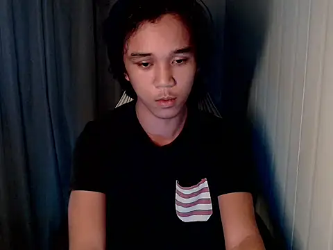 urnaughty paul online show from 04-29-26, 03:43