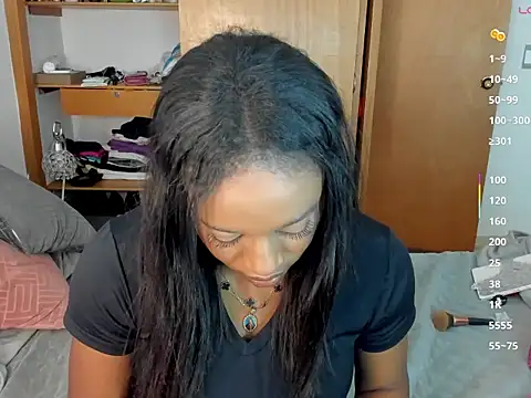 Snapshot of nia_brown chatting on 05-14-26, 04:53 nia brown online show from 05-14-26, 04:53