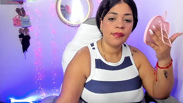 Snapshot of Mavlatin22 chatting on 07-19-26, 02:31 Mavlatin22 online show from 07-19-26, 02:31