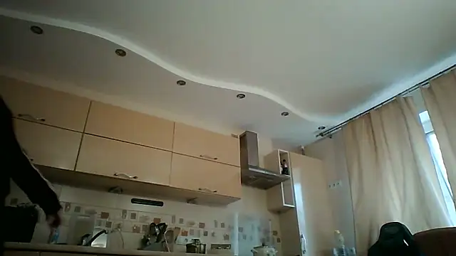 Snapshot of Lisanta chatting on 05-08-26, 03:27 Lisanta online show from 05-08-26, 03:27