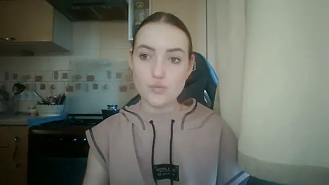 Lisanta online show from 06-24-26, 03:54