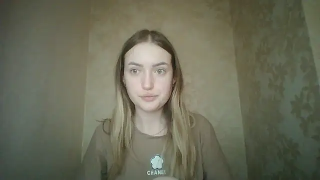 Lisanta online show from 07-23-26, 06:59