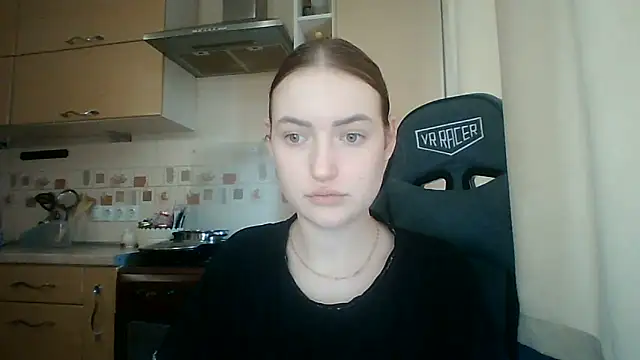 Snapshot of Lisanta chatting on 06-09-26, 02:18 Lisanta online show from 06-09-26, 02:18