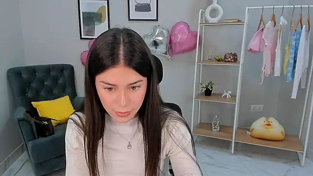 Irine Genned online show from 04-25-26, 11:24