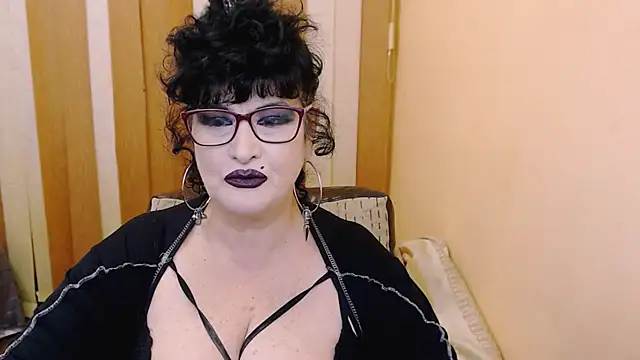 QuuenOfSin online show from 01-31-25, 10:31