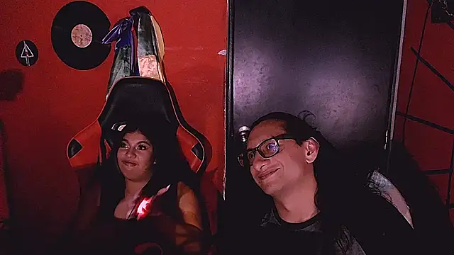 Loversonfire78 online show from 04-28-26, 03:22