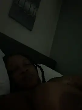 Snapshot of thedarkenchantress chatting on 07-05-26, 07:43 thedarkenchantress online show from 07-05-26, 07:43