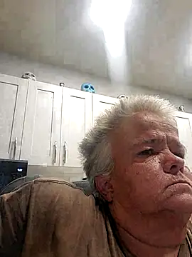 Snapshot of smokinhotshorty chatting on 07-16-26, 04:26 smokinhotshorty online show from 07-16-26, 04:26