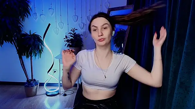 Snapshot of 1i1yfoxxx chatting on 05-13-26, 02:18 1i1yfoxxx online show from 05-13-26, 02:18