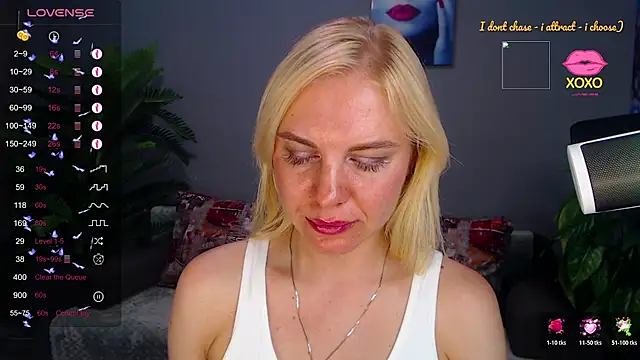 Snapshot of FromRussia chatting on 06-15-26, 02:12 FromRussia online show from 06-15-26, 02:12