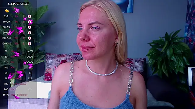 Snapshot of FromRussia chatting on 07-06-26, 02:18 FromRussia online show from 07-06-26, 02:18