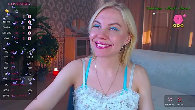 Snapshot of FromRussia chatting on 05-13-26, 01:56 FromRussia online show from 05-13-26, 01:56