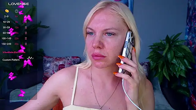 Snapshot of FromRussia chatting on 07-13-26, 06:02 FromRussia online show from 07-13-26, 06:02