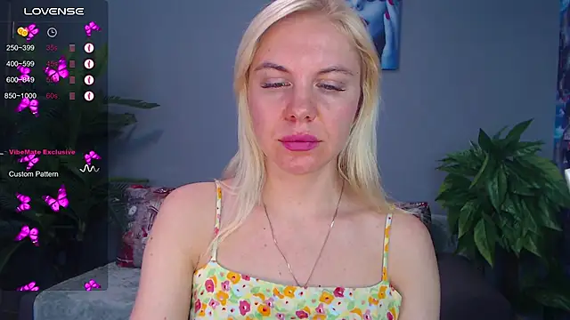 Snapshot of FromRussia chatting on 07-26-26, 01:34 FromRussia online show from 07-26-26, 01:34