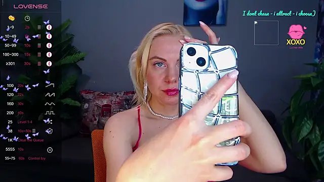 Snapshot of FromRussia chatting on 05-27-26, 01:57 FromRussia online show from 05-27-26, 01:57