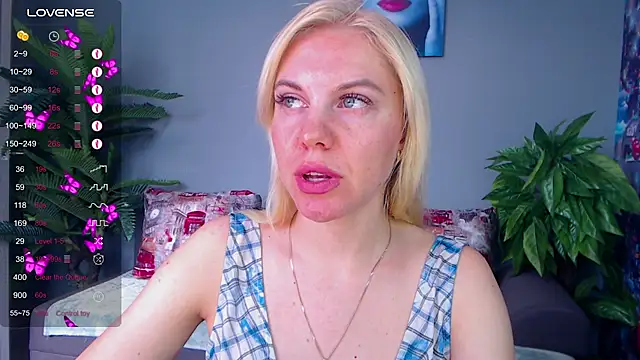 Snapshot of FromRussia chatting on 07-16-26, 02:19 FromRussia online show from 07-16-26, 02:19