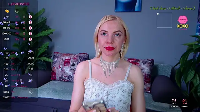 Snapshot of FromRussia chatting on 05-28-26, 04:20 FromRussia online show from 05-28-26, 04:20