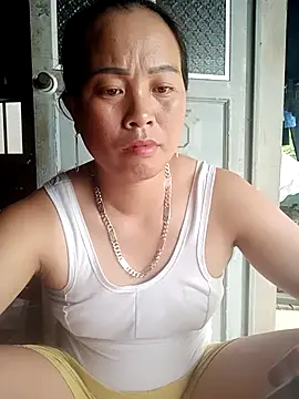 Snapshot of phuongtrinh1 chatting on 07-16-26, 05:37 phuongtrinh1 online show from 07-16-26, 05:37