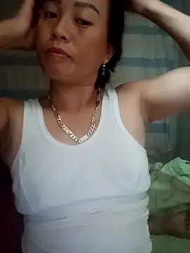 Snapshot of phuongtrinh1 chatting on 07-10-26, 05:46 phuongtrinh1 online show from 07-10-26, 05:46