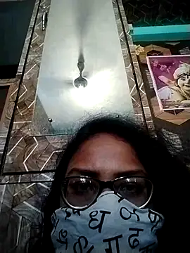 Brownpusi online show from 04-23-26, 08:32