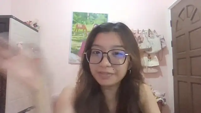 ShakiaChesbro online show from 04-26-26, 10:12