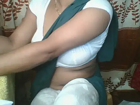 Snapshot of puja78 chatting on 06-10-26, 02:24 puja78 online show from 06-10-26, 02:24