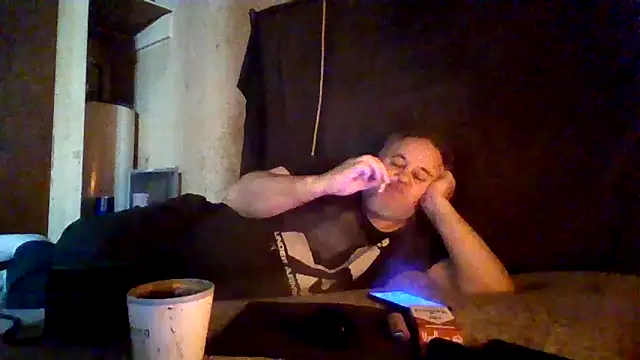 Snapshot of Nightshade1195 chatting on 05-06-26, 05:50 Nightshade1195 online show from 05-06-26, 05:50