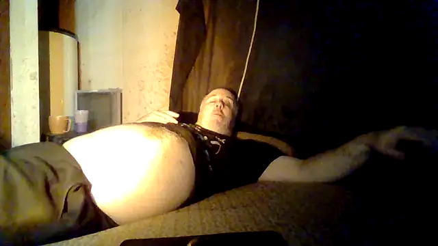 Snapshot of Nightshade1195 chatting on 06-14-26, 05:14 Nightshade1195 online show from 06-14-26, 05:14