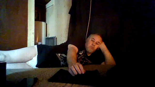 Snapshot of Nightshade1195 chatting on 06-10-26, 01:51 Nightshade1195 online show from 06-10-26, 01:51