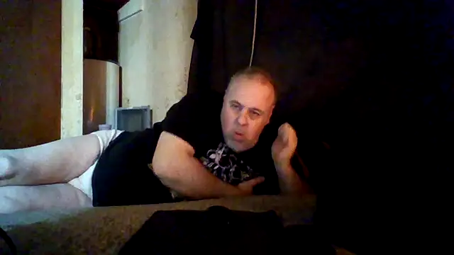 Snapshot of Nightshade1195 chatting on 05-25-26, 05:11 Nightshade1195 online show from 05-25-26, 05:11