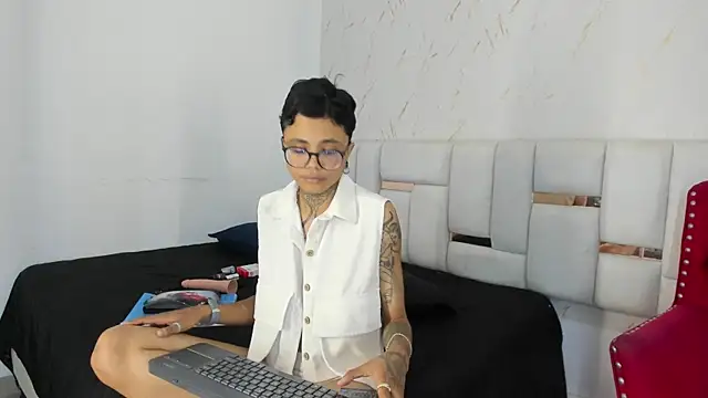 Snapshot of Antony_D_ossa chatting on 05-16-26, 08:19 Antony D ossa online show from 05-16-26, 08:19