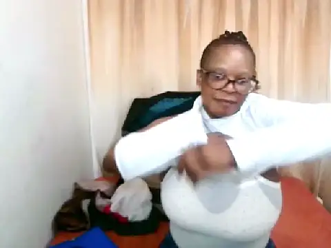 Ebony Bloom69 online show from 07-22-26, 04:58